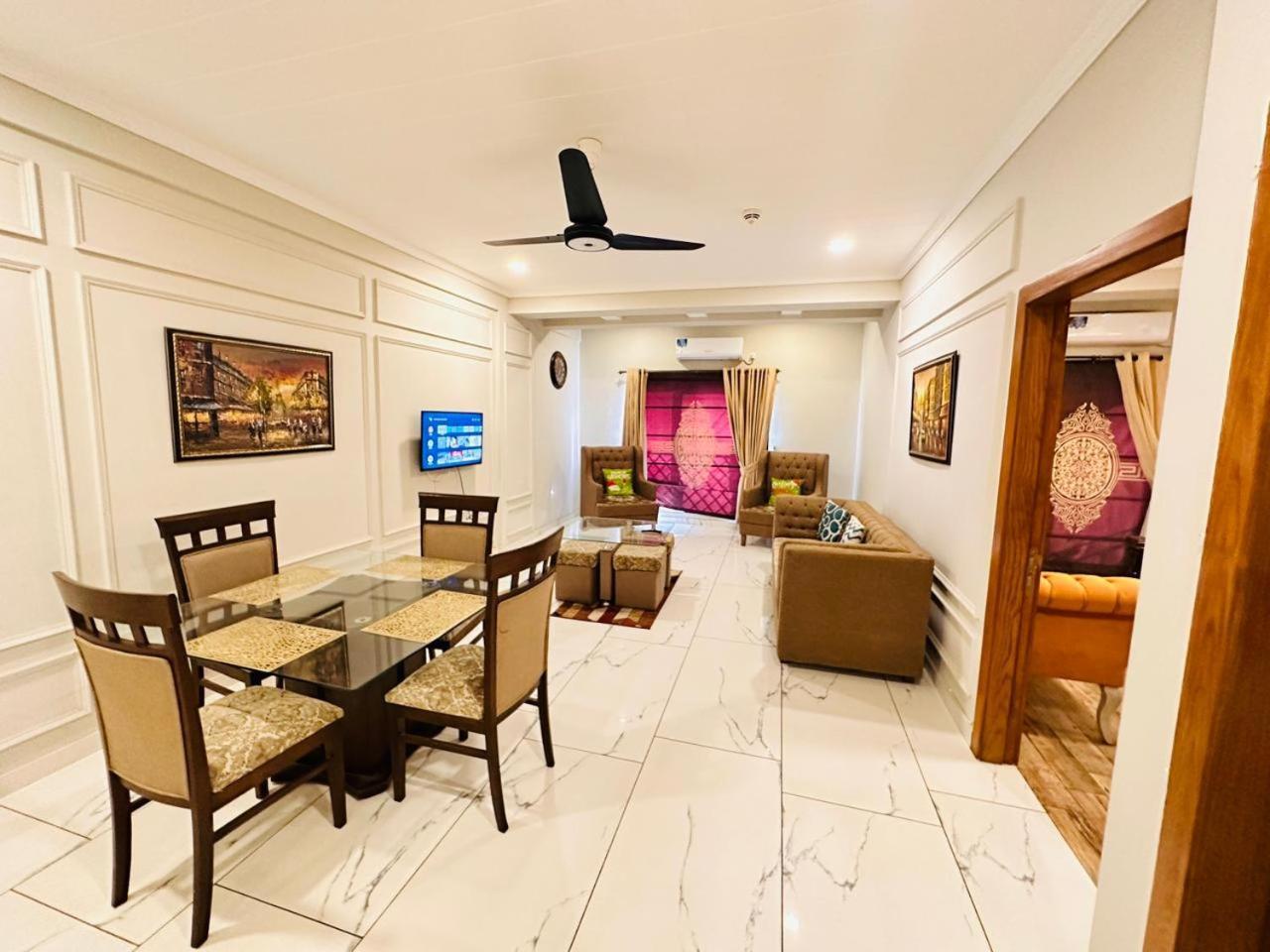 Holidazzle Serviced Apartments Bahria Town Rawalpindi Bilik gambar
